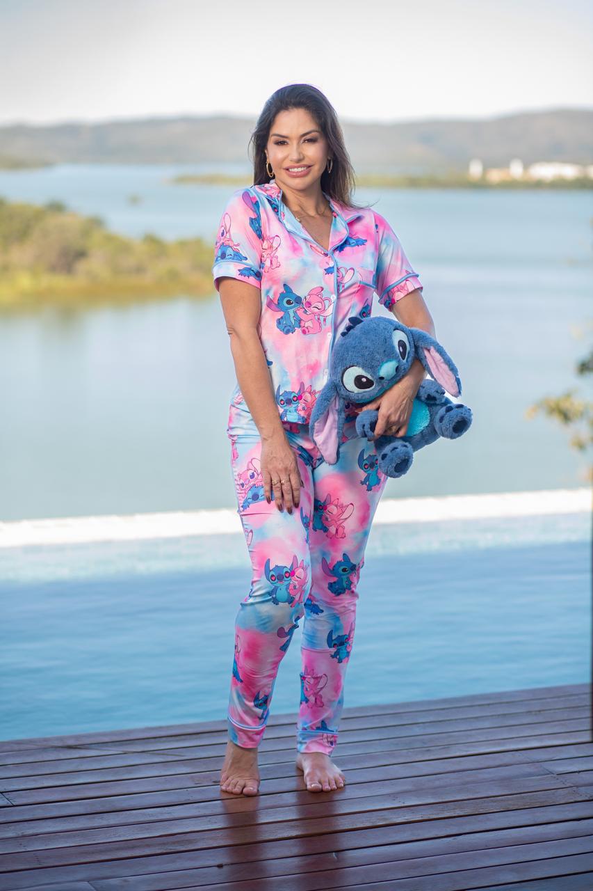 Americano calça com Manga curta Stitich e angel Pandite