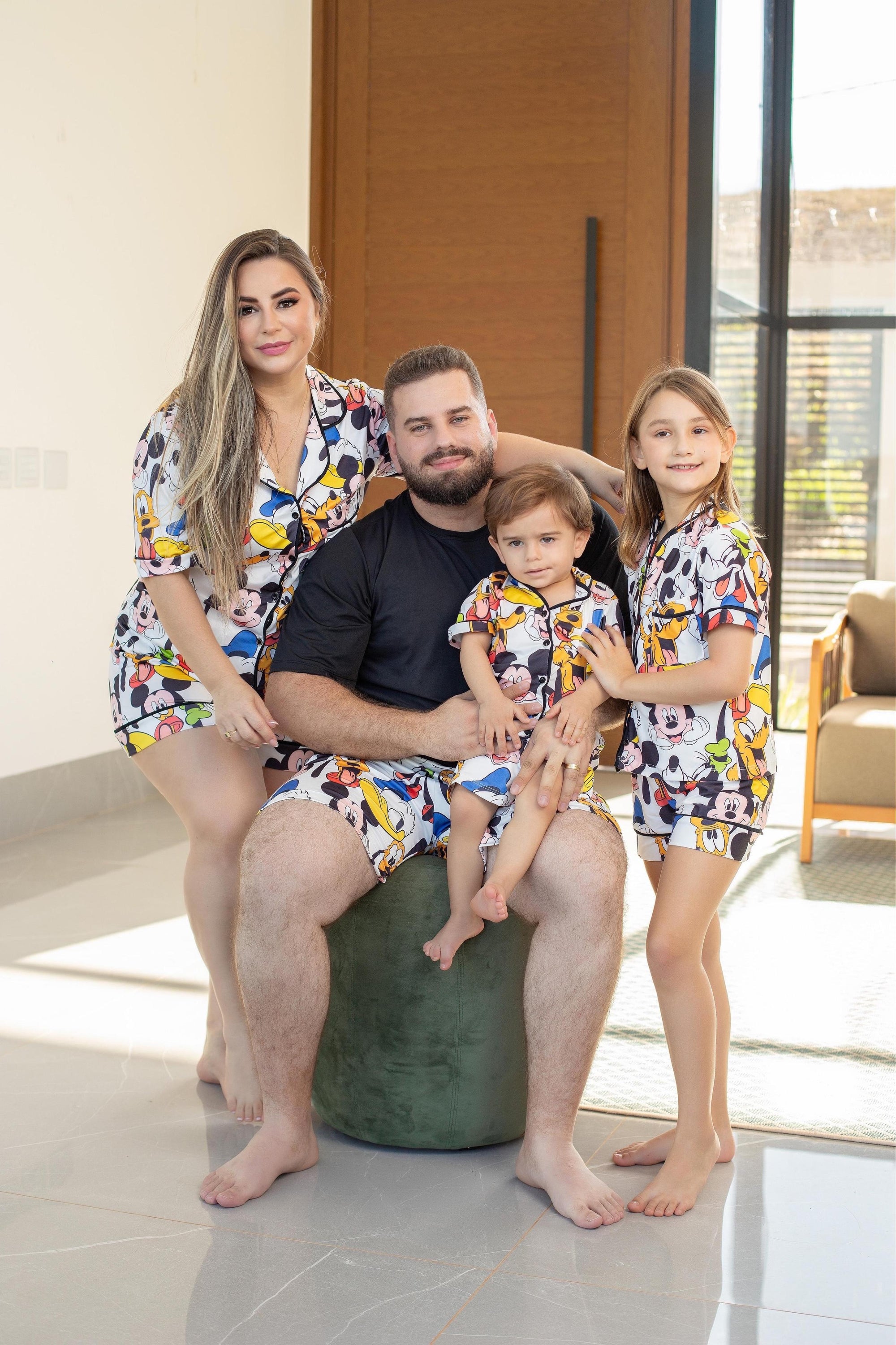 MONTE SEU KIT FAMÍLIA (preço individual de cada peça) Mãe R$125,00 Pai R$98,00 Filho(a) R$108,00