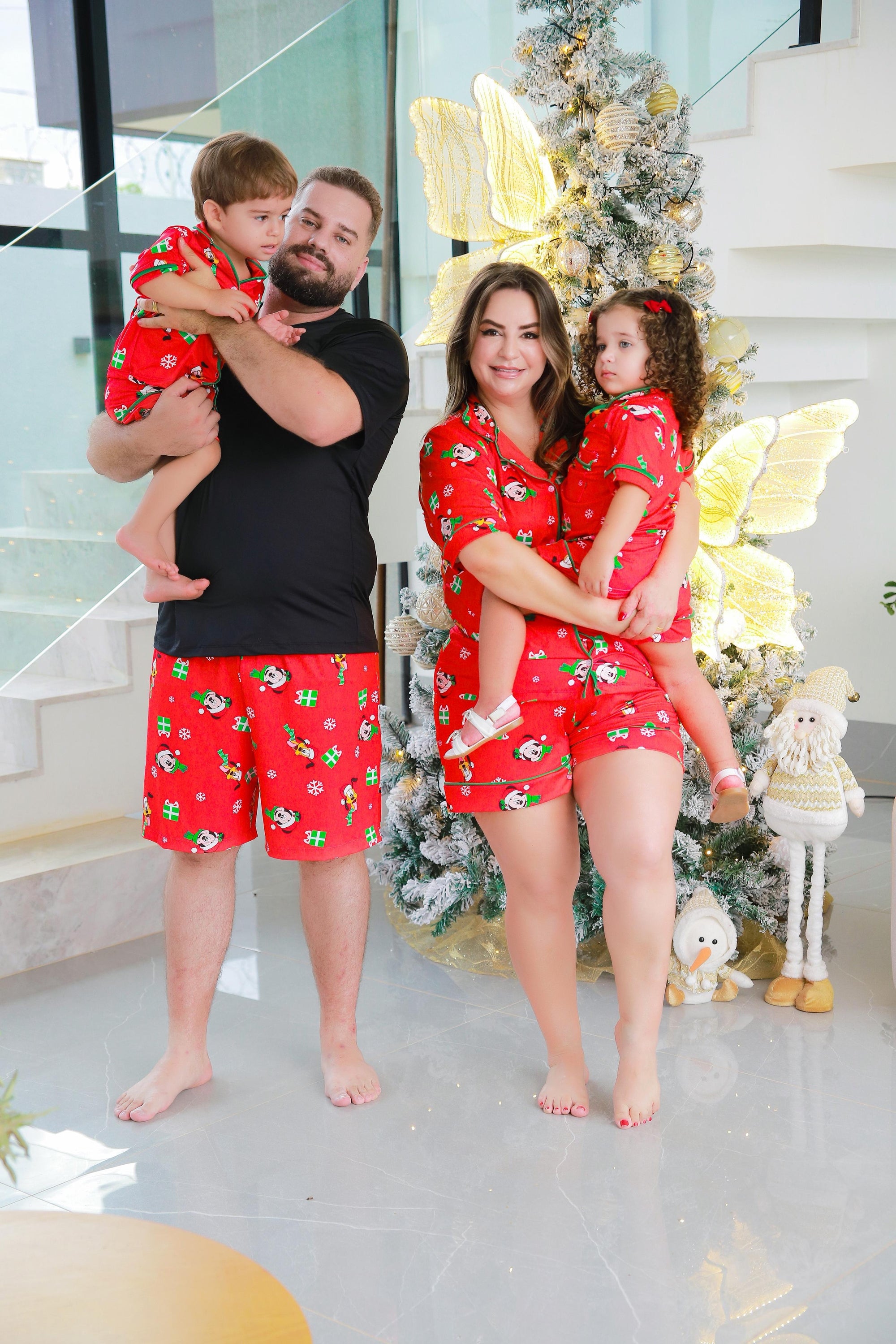 MONTE SEU KIT FAMÍLIA (preço individual de cada peça) Mãe R$125,00 Pai R$98,00 Filho(a) R$108,00